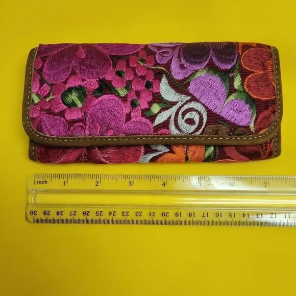 Embroidered Floral Wallet - Picture 10 of 10